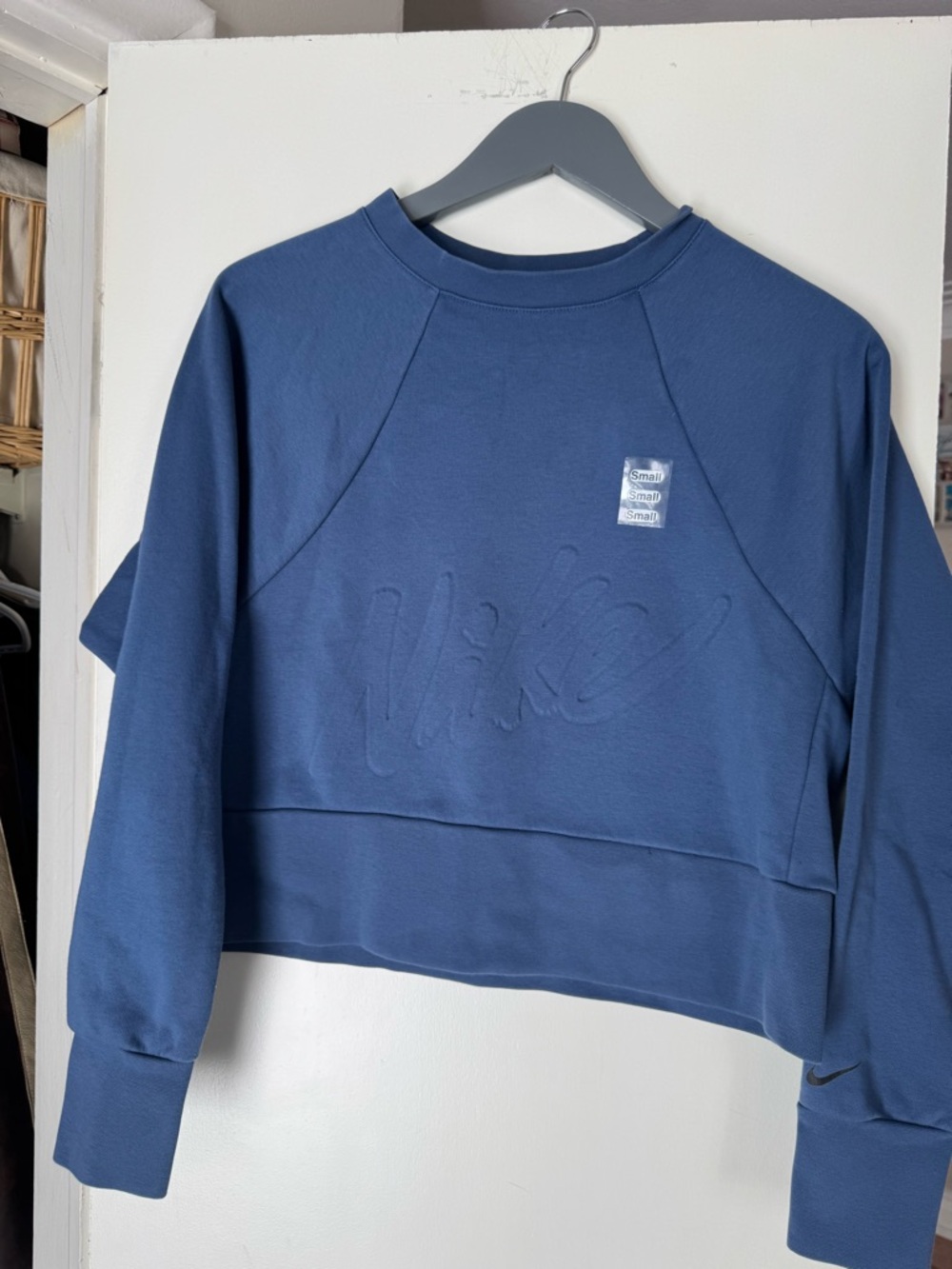 Nike Women’s Navy Cropped Crew Sweatshirt